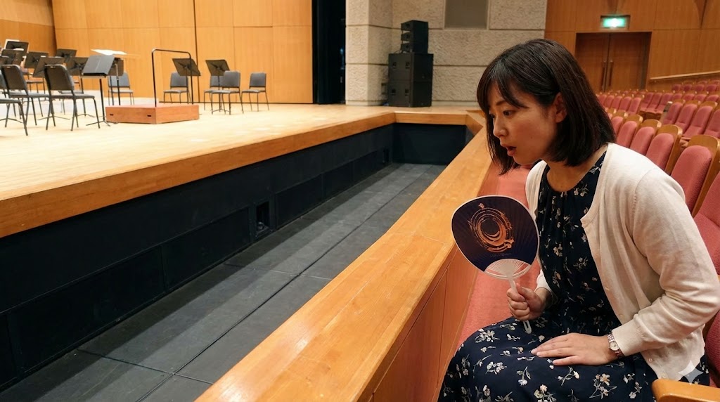 オーケストラピット使用による「最前列の消失」